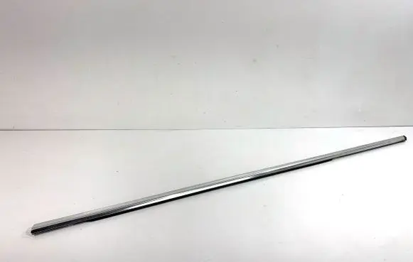 Peugeot 508 Front door windshield rail 