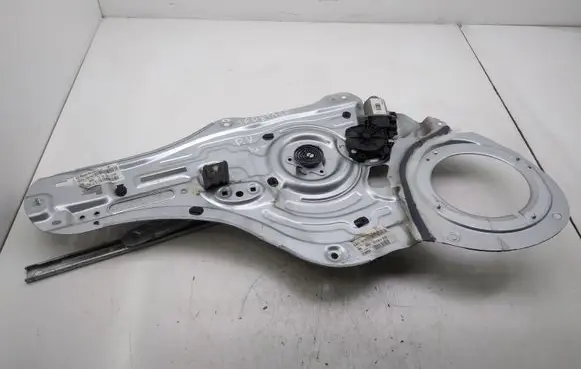 KIA Sportage Front door window regulator with motor 834703U130