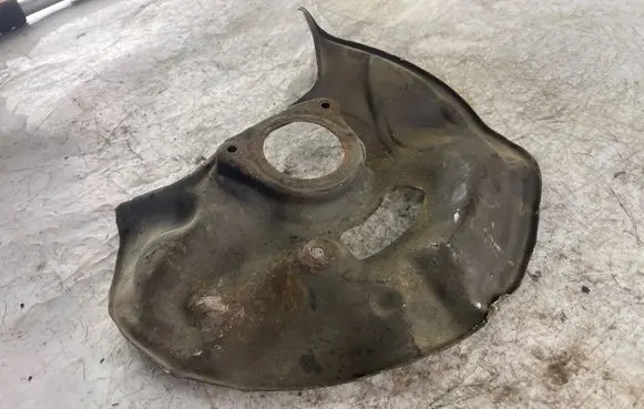 Mercedes-Benz E W210 Front brake disc dust cover plate 