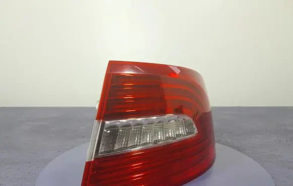 Skoda Superb B6 (3T) Rear/tail lights 3T5945096A