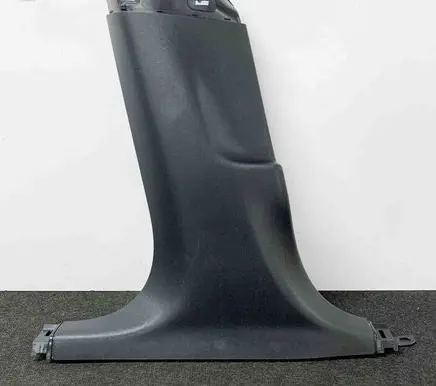 (B) pillar trim (bottom)