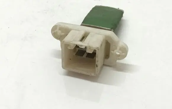 Ford Focus Heater blower motor/fan resistor 3M5H18B647AC