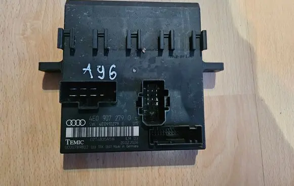 Audi A8 S8 D3 4E Comfort/convenience module 4E0907279G