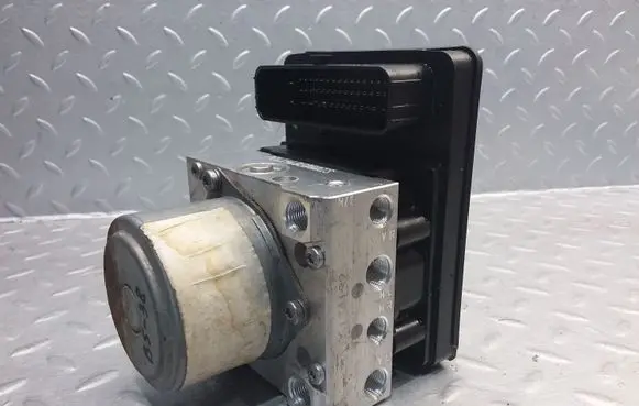 Fiat 500X ABS Pump 52049764