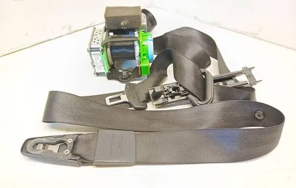 Audi A4 S4 B8 8K Front seatbelt 3063561