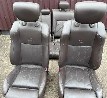 Seat set