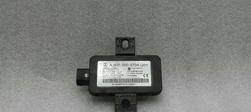 Mercedes-Benz A W176 Air suspension control unit module (rear) A0009003704