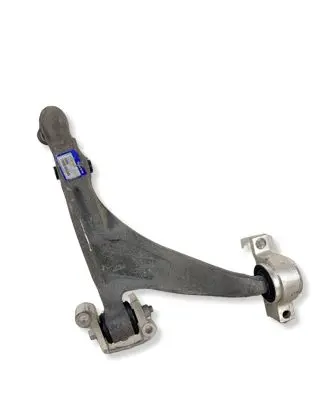 Volvo XC90 Front lower control arm/wishbone 32381881