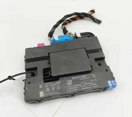 Audi Q5 SQ5 FY Bluetooth control unit module 8W7907468D 8W7907468C