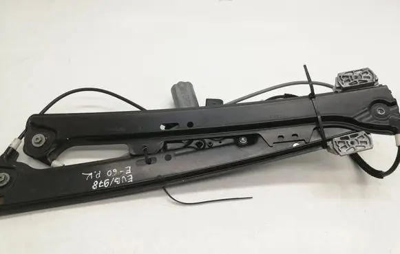 BMW 5 E60 E61 Front door electric window regulator 7075667