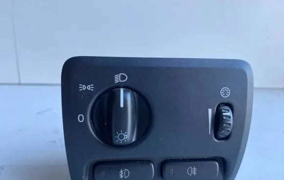 Volvo S60 Light switch 30739312 2T868X08 103Z0M101