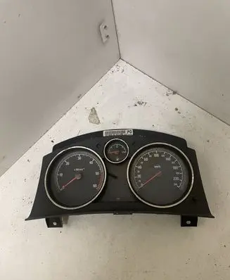 Opel Zafira B Speedometer (instrument cluster) 13216685