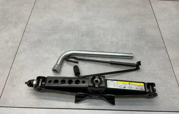 Audi A3 S3 8V Lift Jack 8V0011031