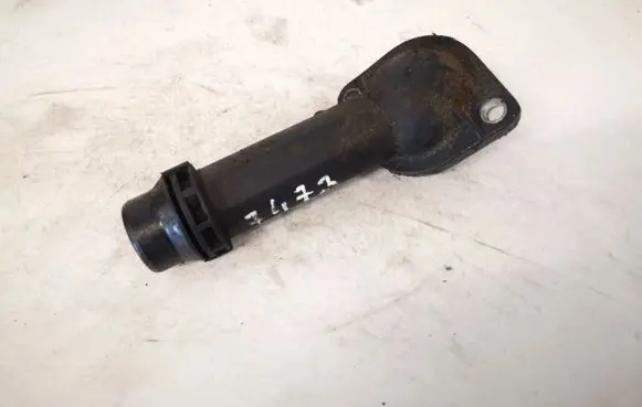 Skoda Superb B5 (3U) Engine coolant pipe/hose 06b121121