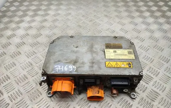 Mercedes-Benz EQA Voltage converter inverter A0009008142 A0009015712 A0009022589