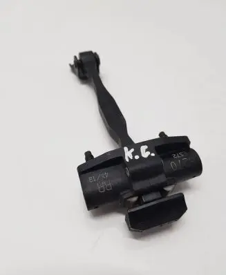 Opel Crossland X Rear door check strap stopper