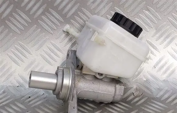 BMW 3 F30 F35 F31 Master brake cylinder 26274A623