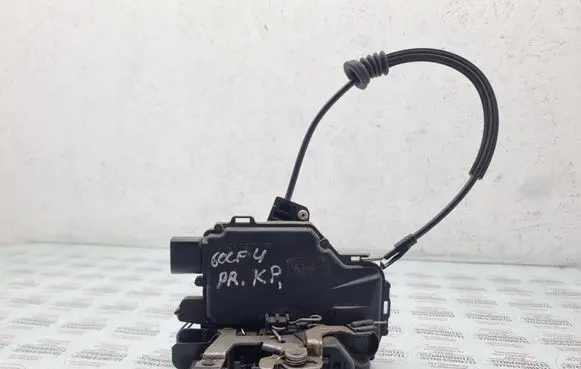 Volkswagen Golf IV Front door lock
