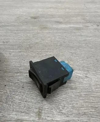 Mazda 323 F Seat heating switch