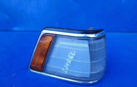 Nissan Laurel Front indicator light 3222 IKI