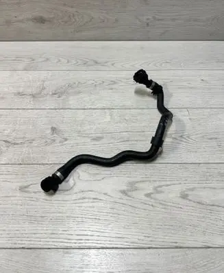 BMW 4 F36 Gran coupe Engine coolant pipe/hose 7812943 17127812943 8507333