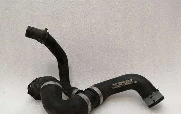 Mercedes-Benz S W222 Engine coolant pipe/hose A2225014891