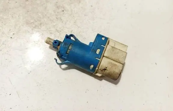 Mazda 3 I Brake pedal sensor switch 3M5T9C872AB