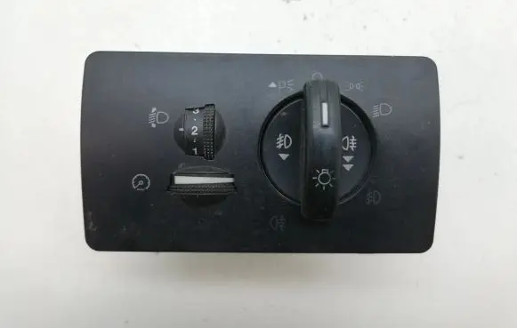 Ford Mondeo Mk III Light switch 1S7T13A024FB
