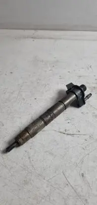 BMW X5 E70 Fuel injector 7805428
