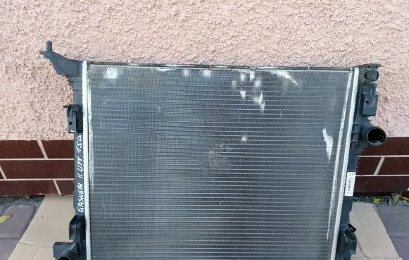 Nissan Qashqai Coolant radiator 214107399R