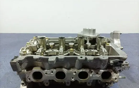 Galloper Exceed Engine head 2211108200