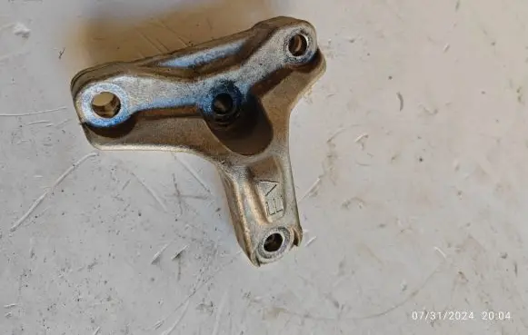 KIA Niro Engine mount bracket 2103209