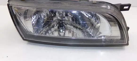 Nissan Almera Headlight/headlamp 