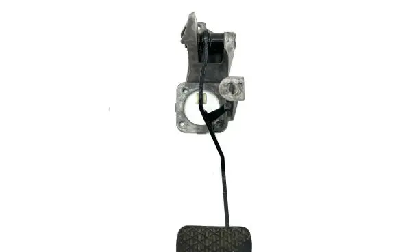 Mercedes-Benz CLS C219 Brake pedal A2112941701 1232910082