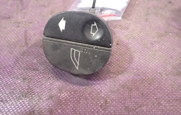 Ford Fiesta Quarter vent window switch 96FG14529AC