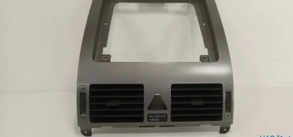 Volkswagen Touran I Dash center air vent grill 1T1819728D M550