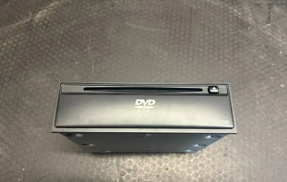 Infiniti FX Navigation unit CD/DVD player 25915CA101 NCU6101G 30510112