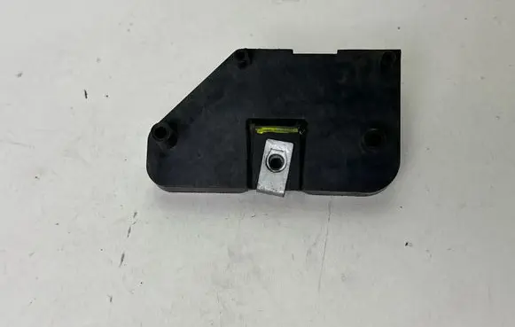 Ford Mustang V Front bumper mounting bracket DR338C391AD