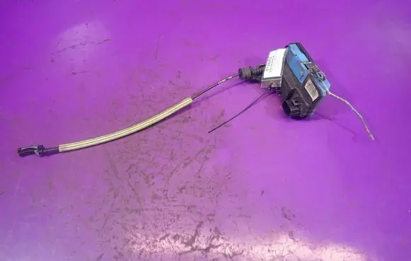 Volvo S60 Front door lock