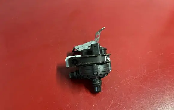 BMW X1 F48 F49 Electric auxiliary coolant/water pump 9470972