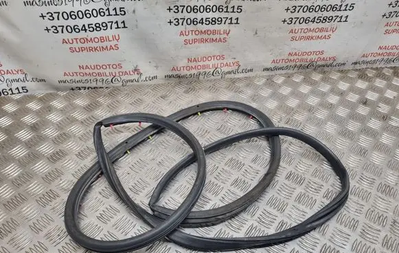 Audi A8 S8 D3 4E Rubber seal rear door 4E04837839911 4E04837839912