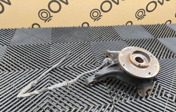 Opel Mokka B Front wheel hub