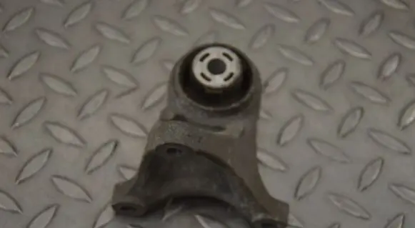Tesla Model S Engine mounting bracket 113016