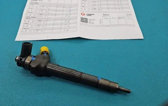Volkswagen PASSAT B7 Fuel injector 0445110369 IMPRK1502279