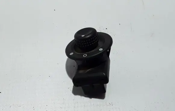 Renault Kangoo II Wing mirror switch