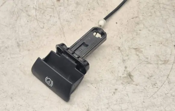 Volvo XC90 Hand brake release handle 8683963