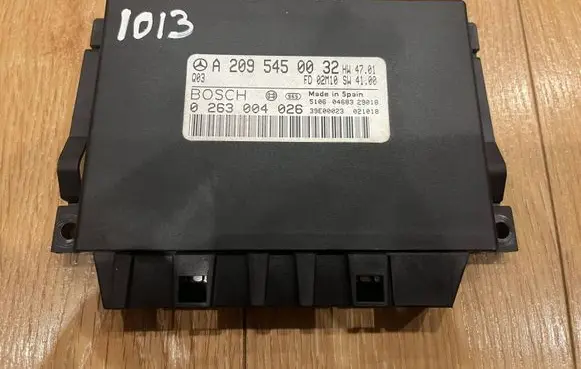 Mercedes-Benz CLK A209 C209 Parking PDC control unit/module A2095450032 0263004026 39000023