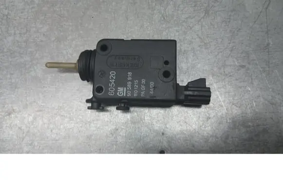 Opel Zafira A Holder (bracket) 90589918