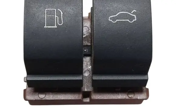 Volkswagen PASSAT B7 Fuel tank opening switch 3C0959903B