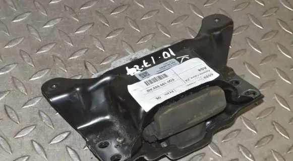 Volkswagen T-Roc Engine mount bracket 5Q0199555BG